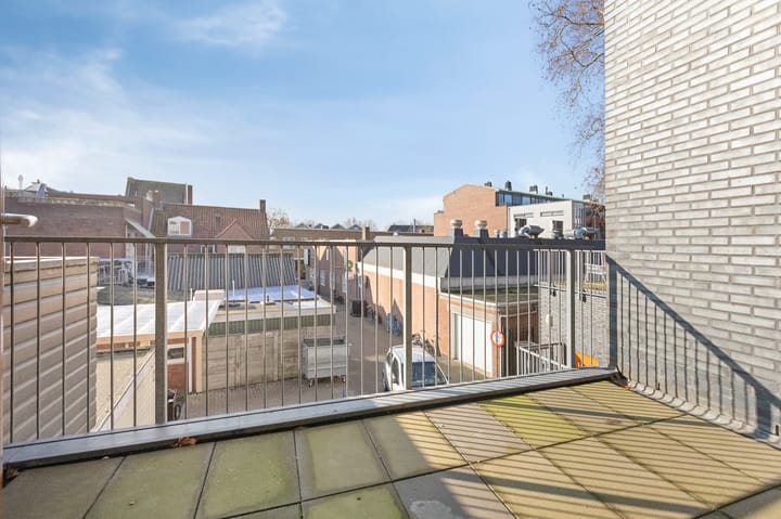 Foto 17 van Korte Kapoeniestraat 4-03