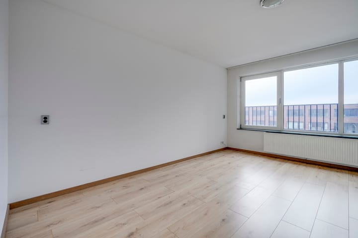 Foto 12 van Europaplein 752