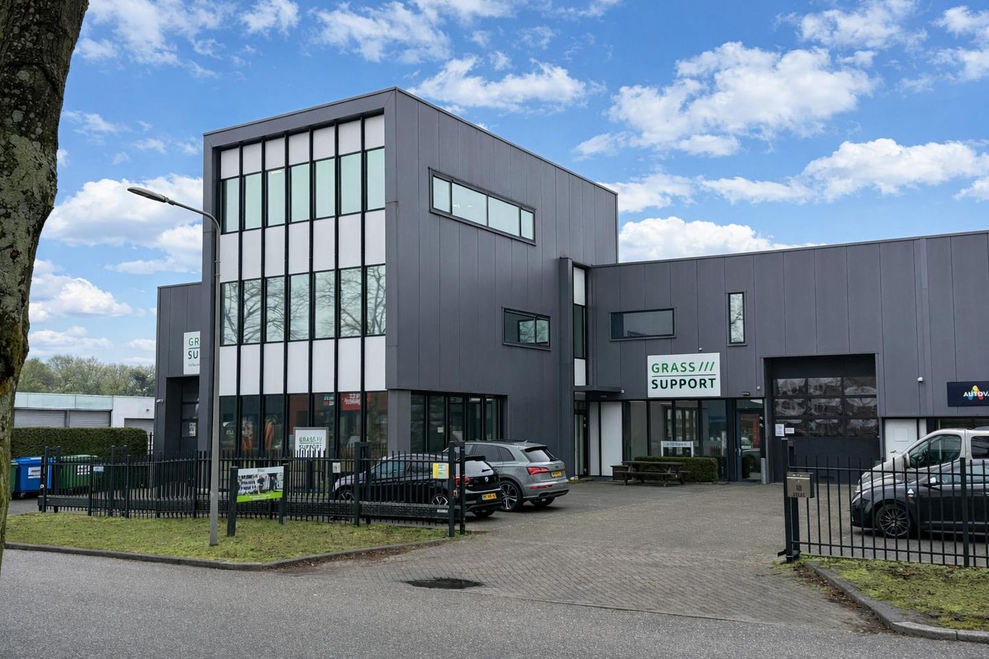 Bekijk foto 2 van Parallelweg 18-A