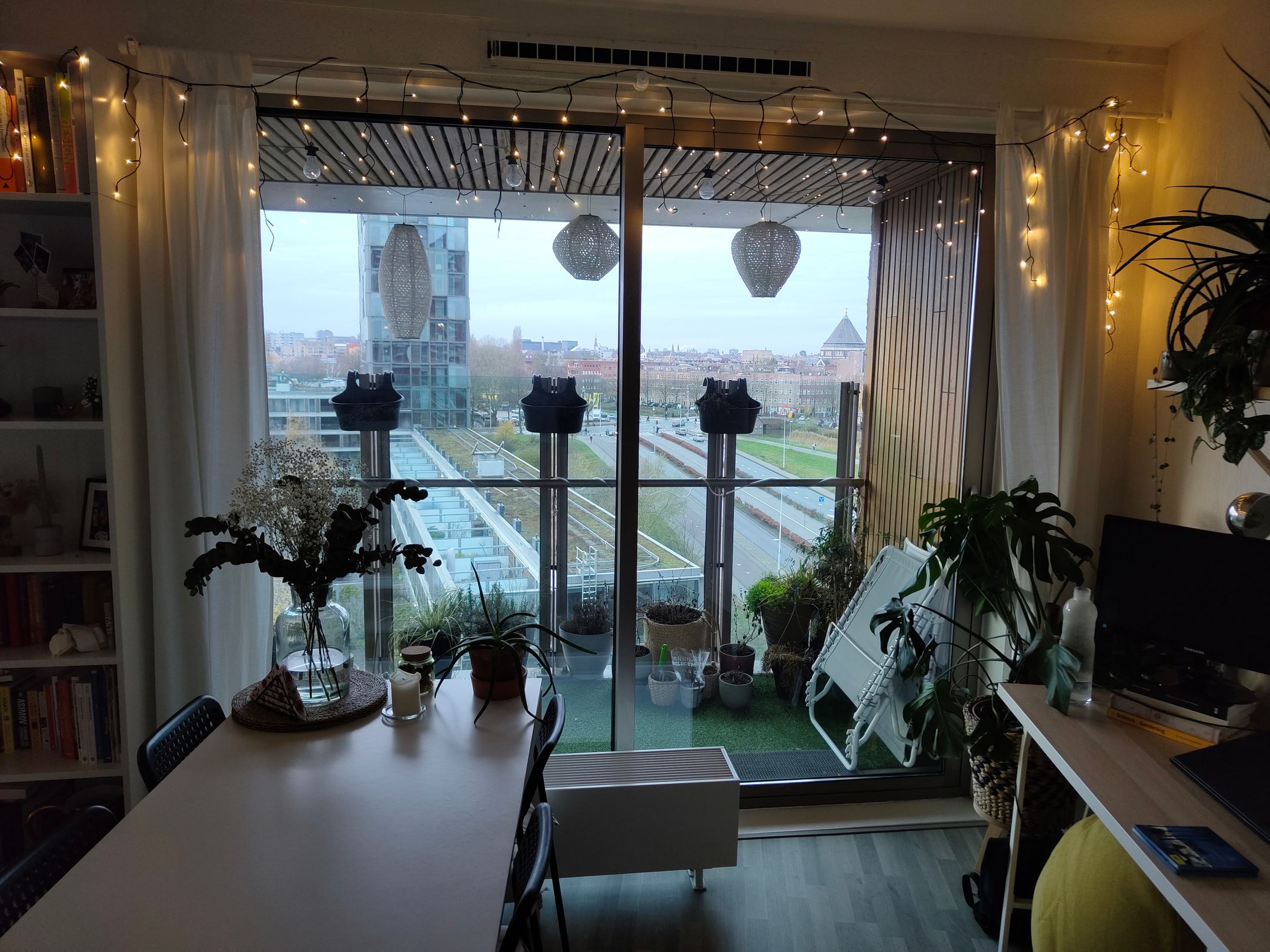 Foto 21 van Carolina MacGillavrylaan 340