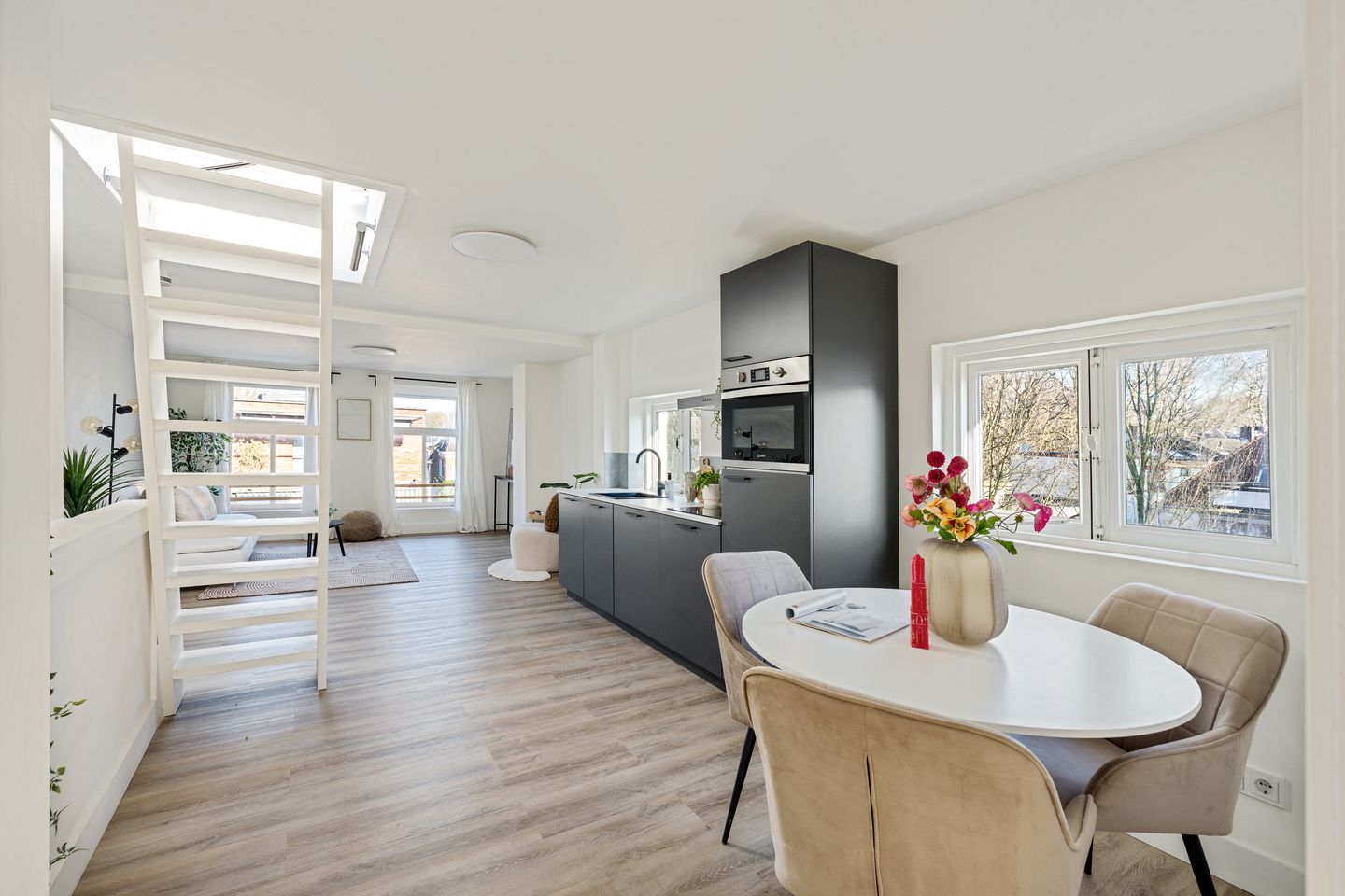 Foto 4 van Lange Lauwerstraat 26-B