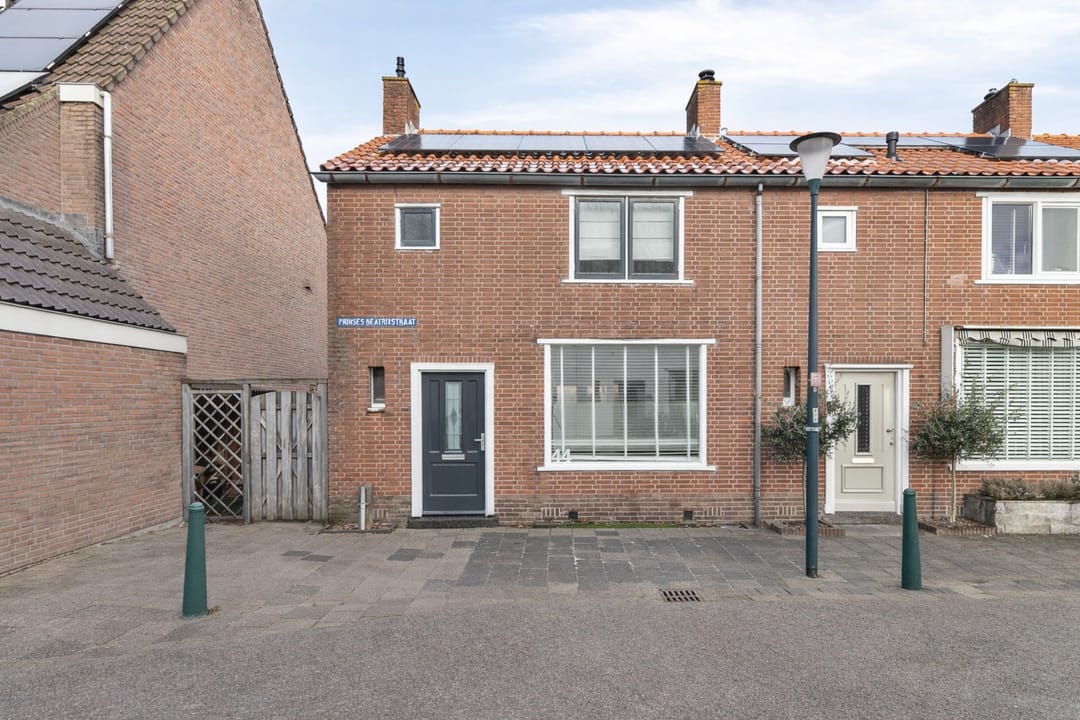 Photo 1 of Prinses Beatrixstraat 44