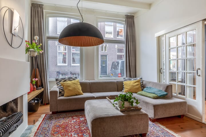 Foto 10 van Warmoesstraat 6