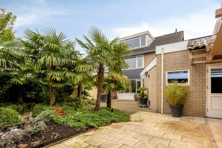 Foto 49 van Burgemeester Stolklaan 26