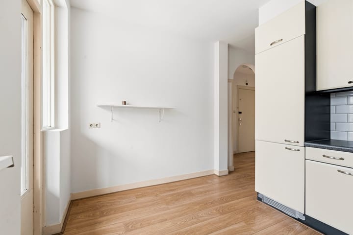 Foto 10 van Haarlemmermeerstraat 38-2