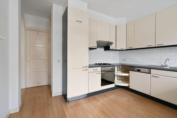 Foto 9 van Haarlemmermeerstraat 38-2