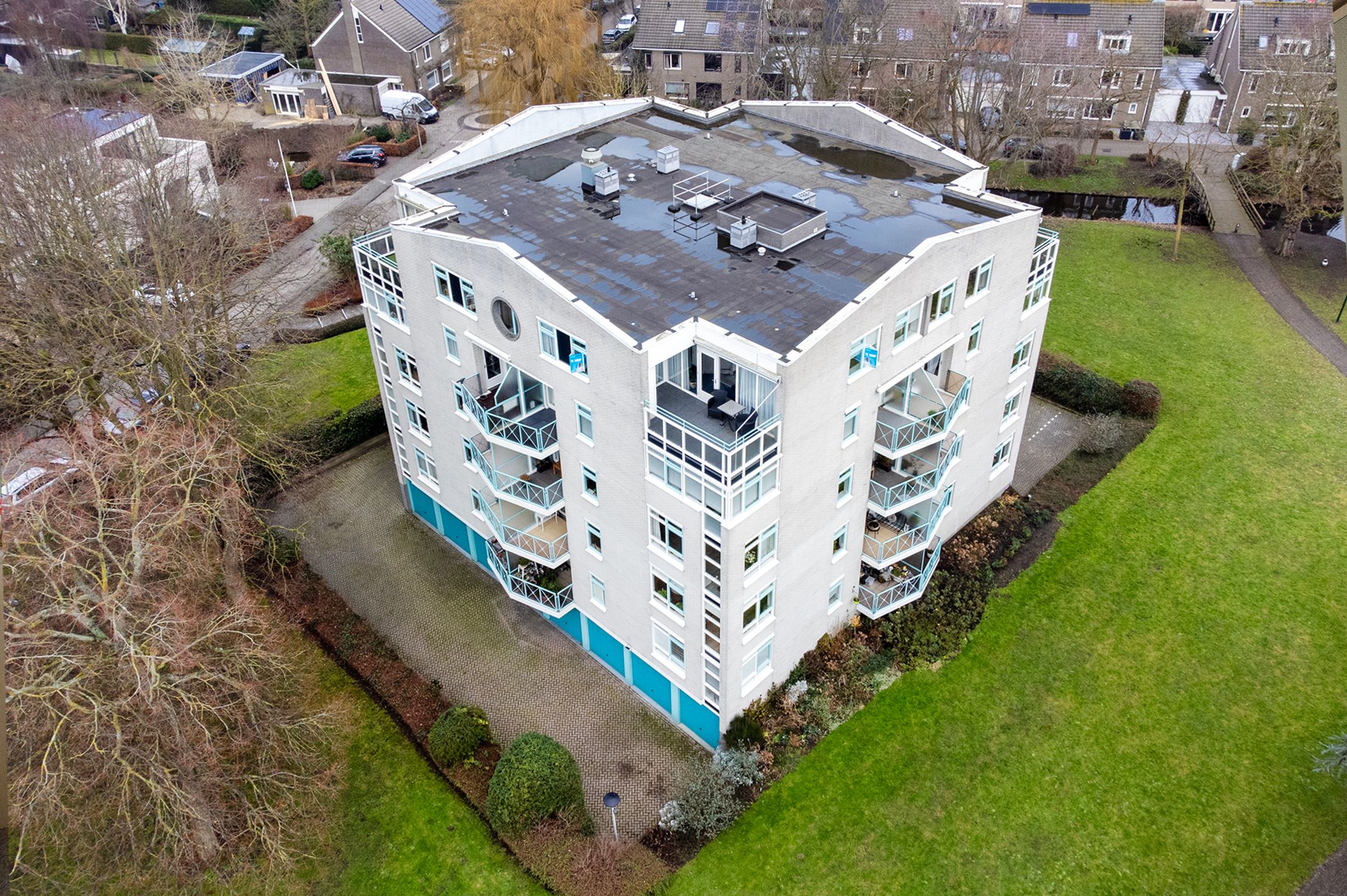 Photo 33 of W.M. Offringalaan 64