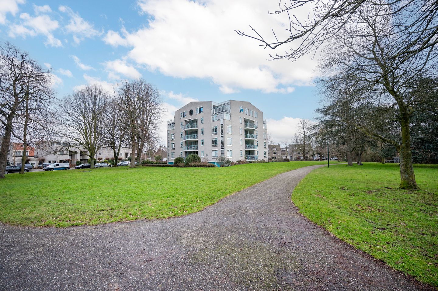 Photo 34 of W.M. Offringalaan 64