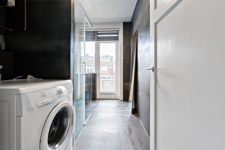 Foto 18 van De Genestetlaan 263