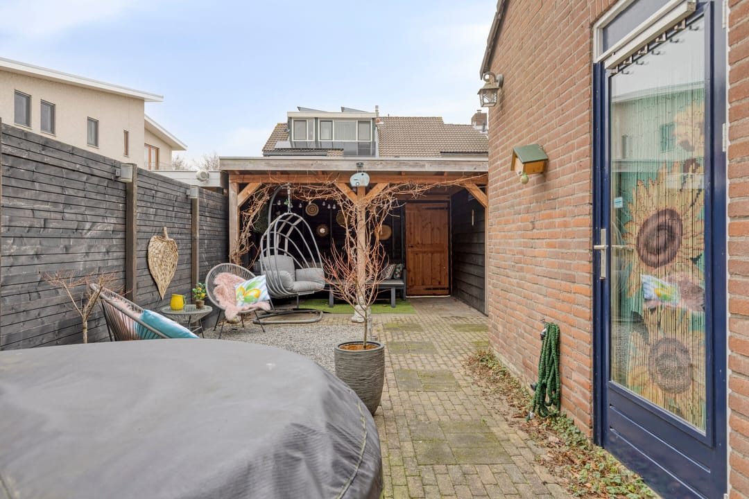 Photo 37 of Westland 19