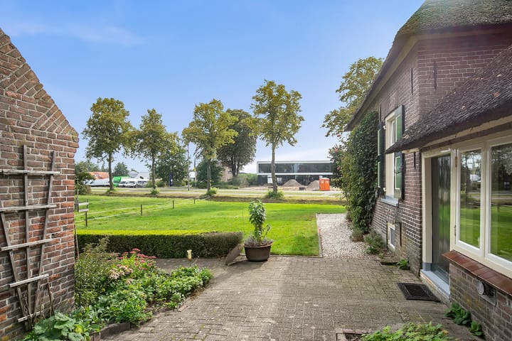 Photo 2 of Zuiderzeestraatweg 230