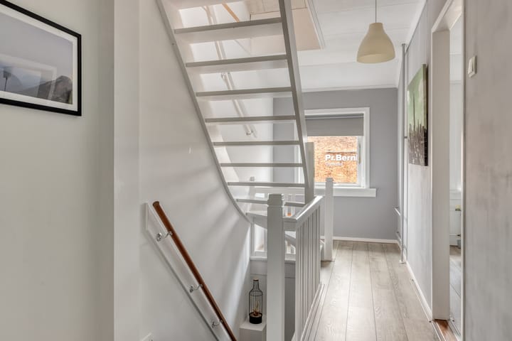 Photo 25 of Prins Bernhardstraat 8