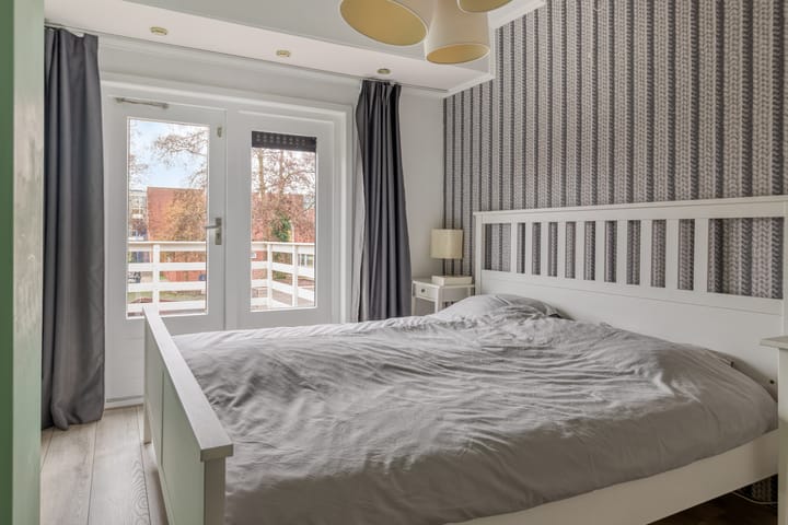 Photo 28 of Prins Bernhardstraat 8