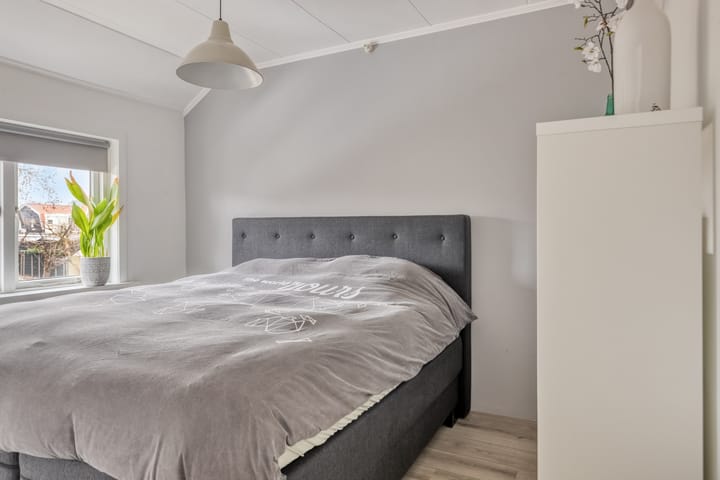 Photo 30 of Prins Bernhardstraat 8