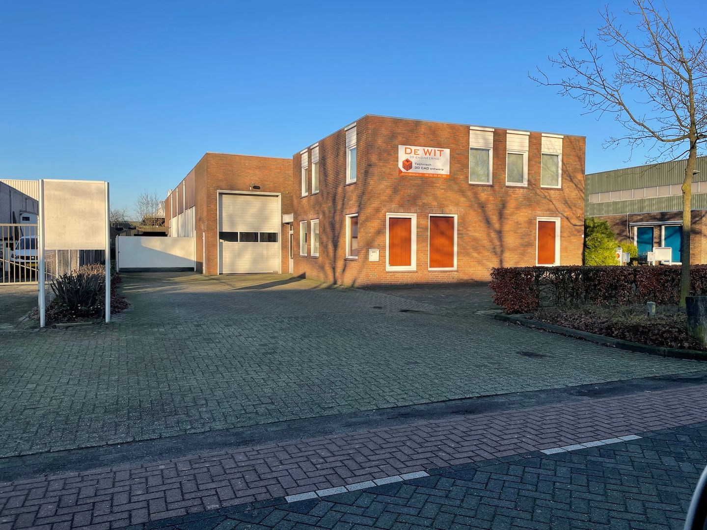 Bekijk foto 1 van Huygensweg 1