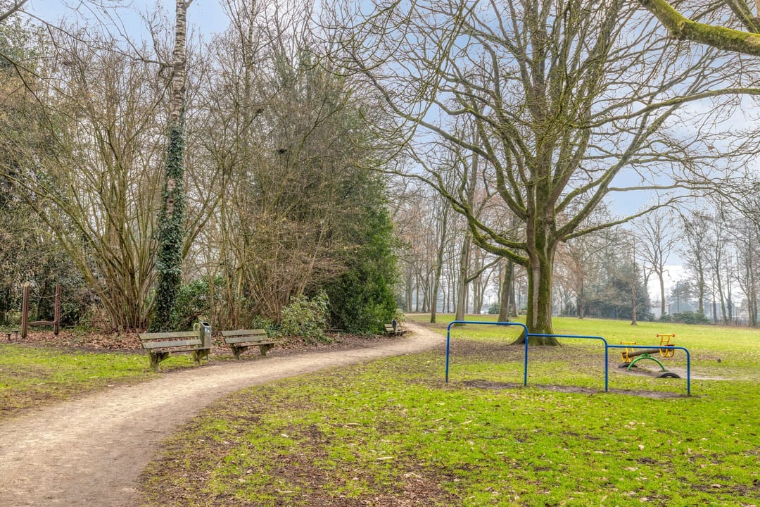 Photo 38 of Gronausestraat 47