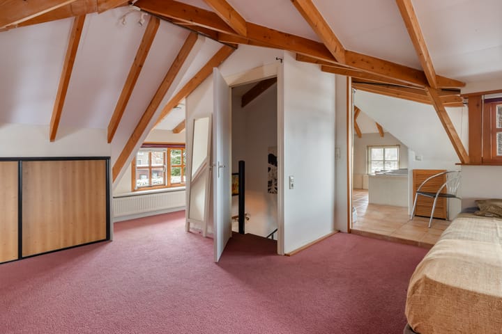 Foto 27 van Oosteinde 11-H67