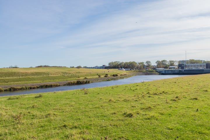 Foto 27 van Rijnmond 64