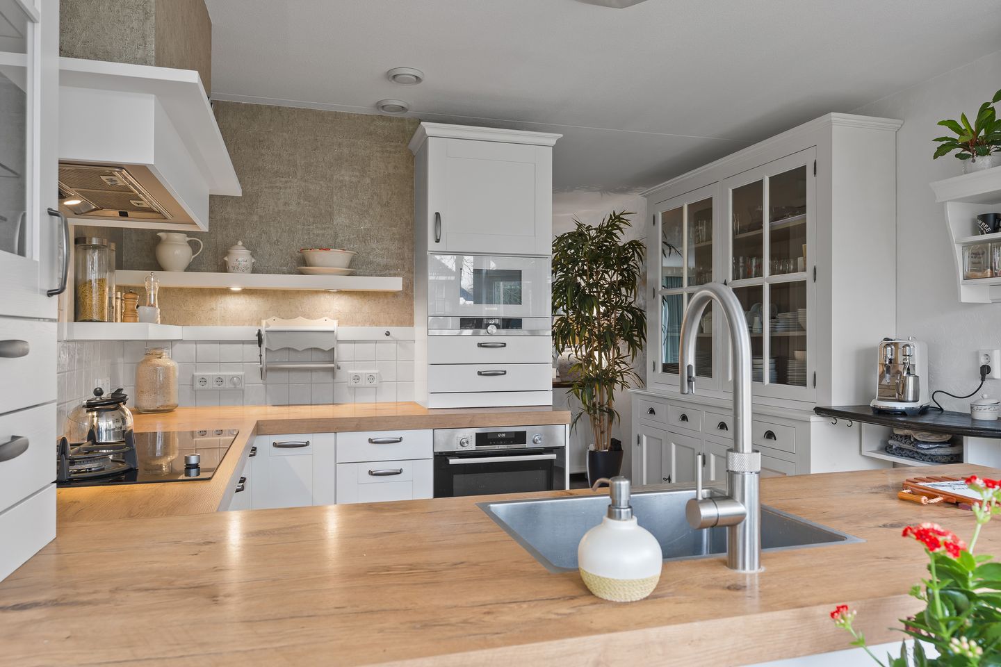 Photo 19 of Vlinderplantsoen 3