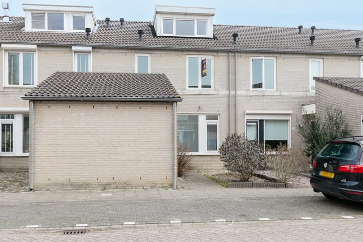 Photo 3 of Mantingestraat 35