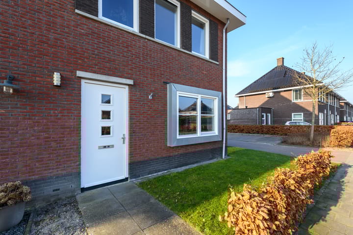 Foto 2 van Dagpauwoog 22