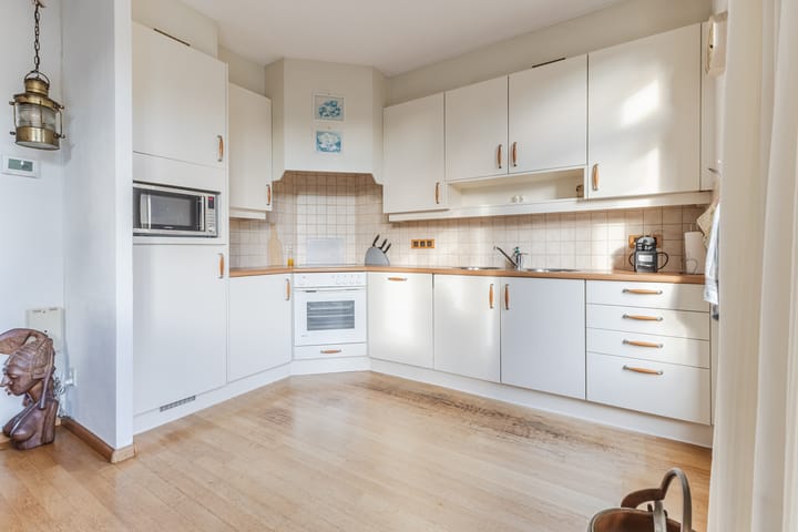 Photo 4 of Moutlaan 26-A