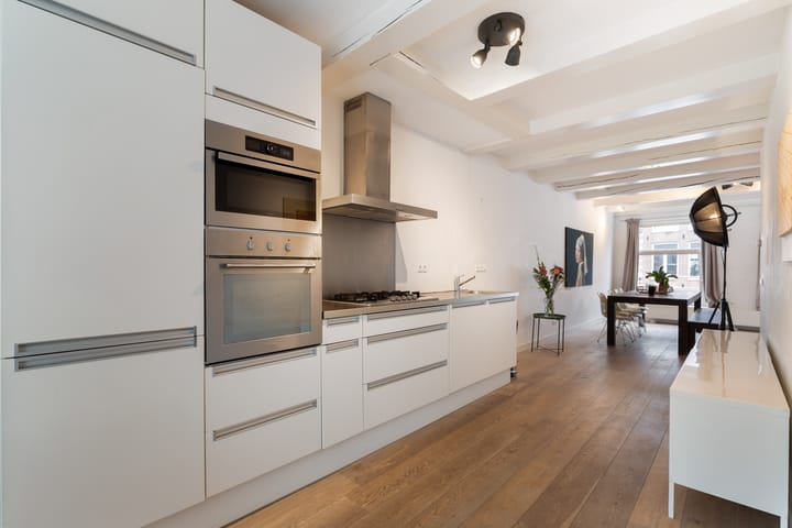 Photo 4 of Oudezijds Achterburgwal 152-C