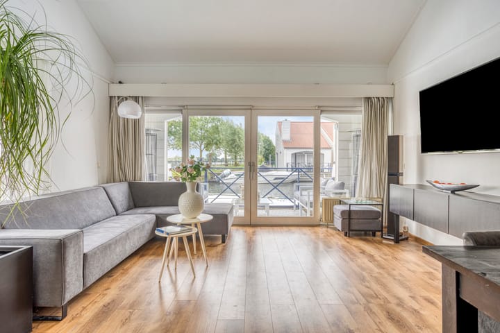 Foto 4 van Oolderhuuske 1-ME1