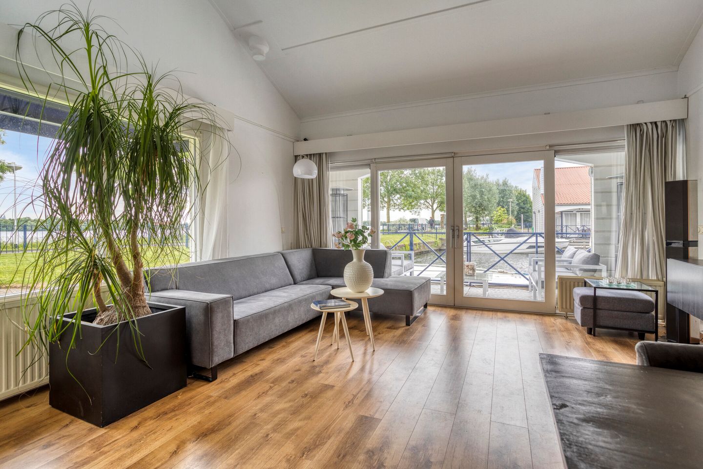 Foto 5 van Oolderhuuske 1-ME1