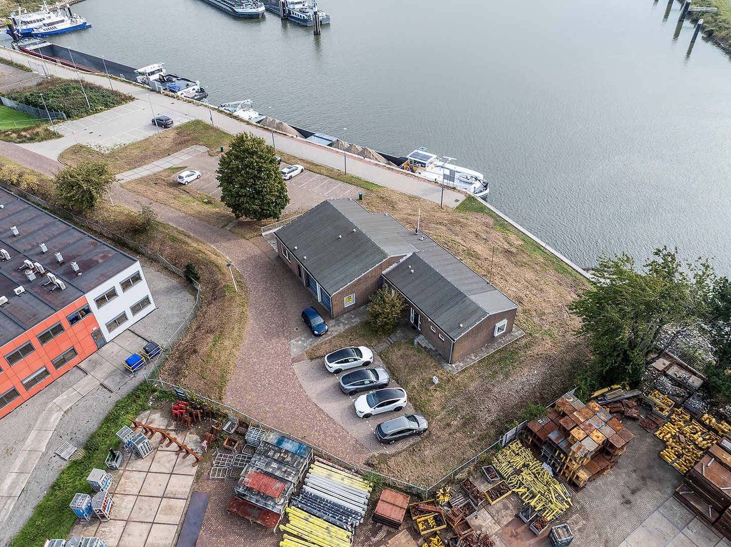 Bekijk foto 2 van Krinkelwinkel 21