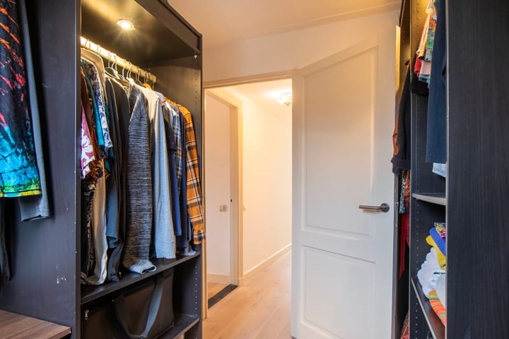 Photo 18 of Alexanderstraat 138