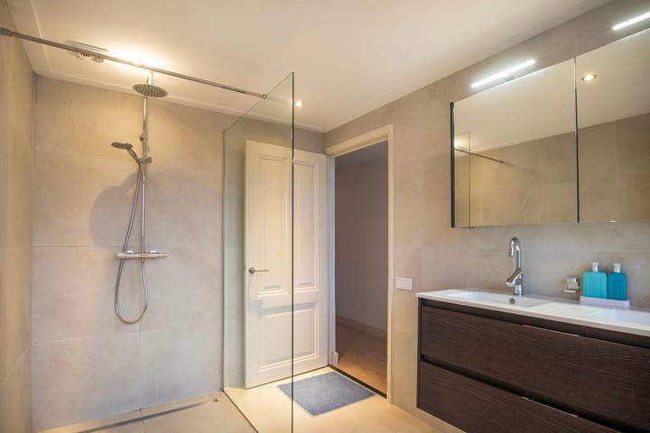 Photo 22 of Alexanderstraat 138