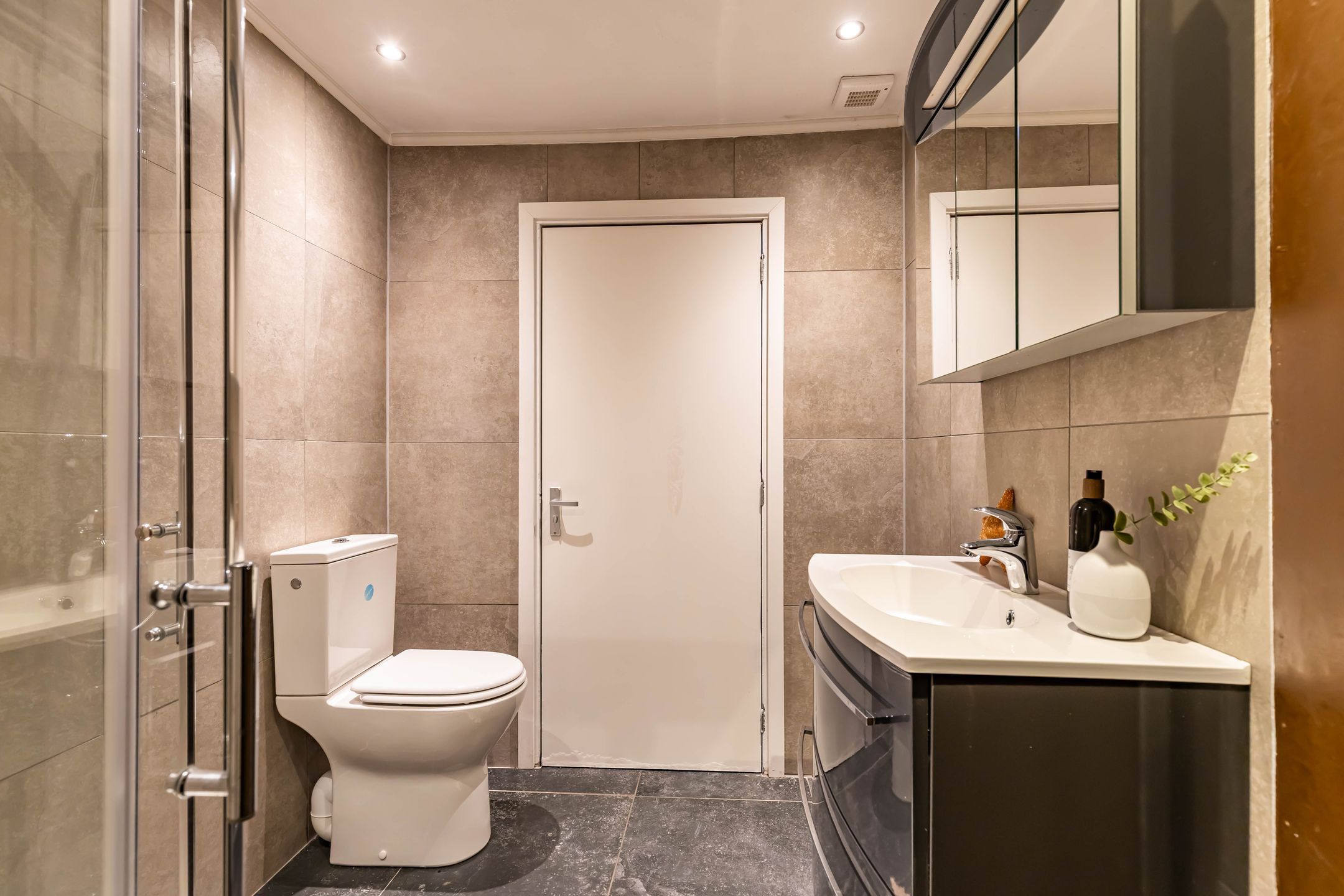 Foto 24 van Friesestraatweg 275