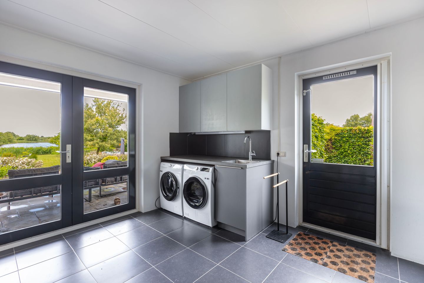 Foto 35 van Pieter Stuyvesantweg 144