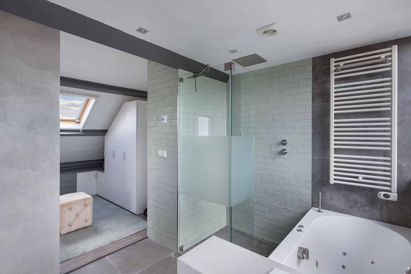 Foto 44 van Pieter Stuyvesantweg 144