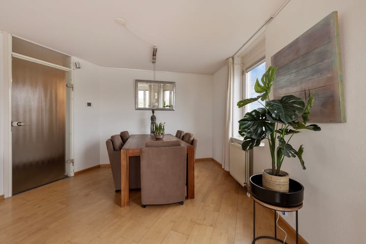 Foto 25 van Oosterweide 79