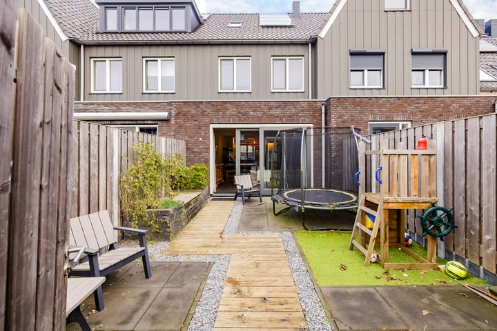 Photo 19 of IJsselsteenhof 11