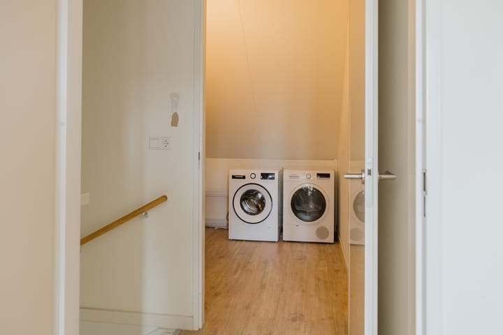 Photo 37 of IJsselsteenhof 11