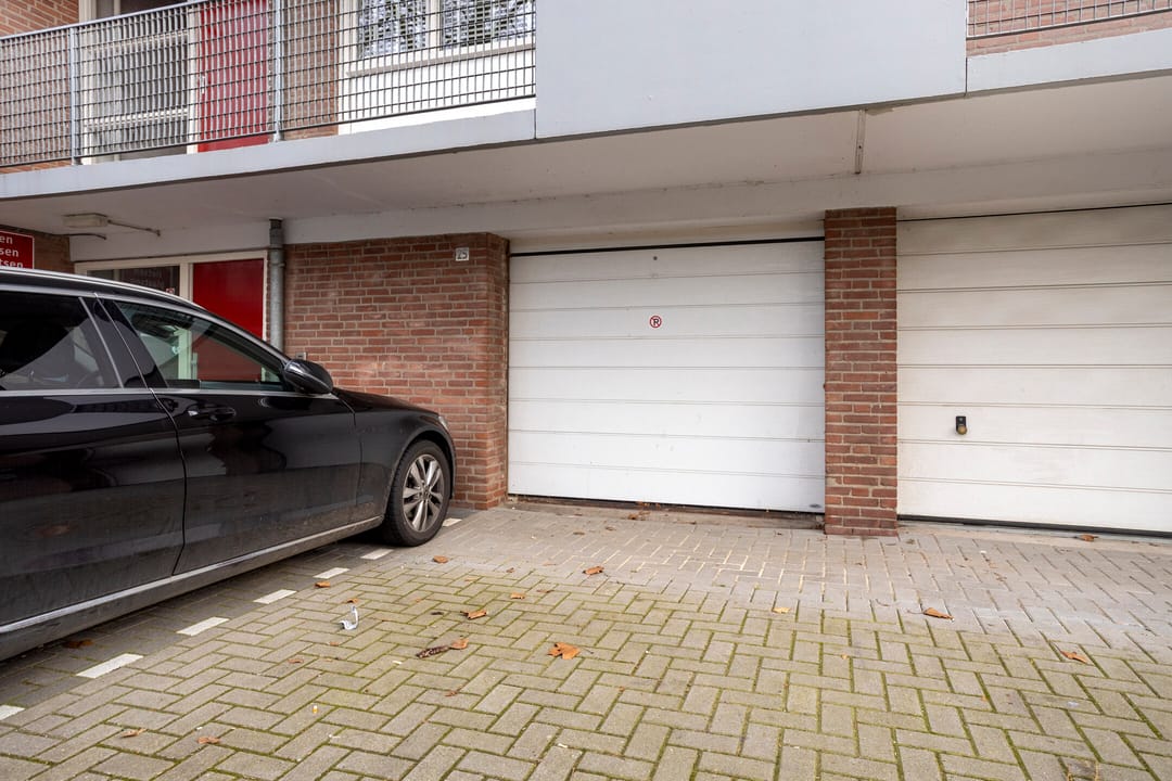 Photo 23 of Cederstraat 81
