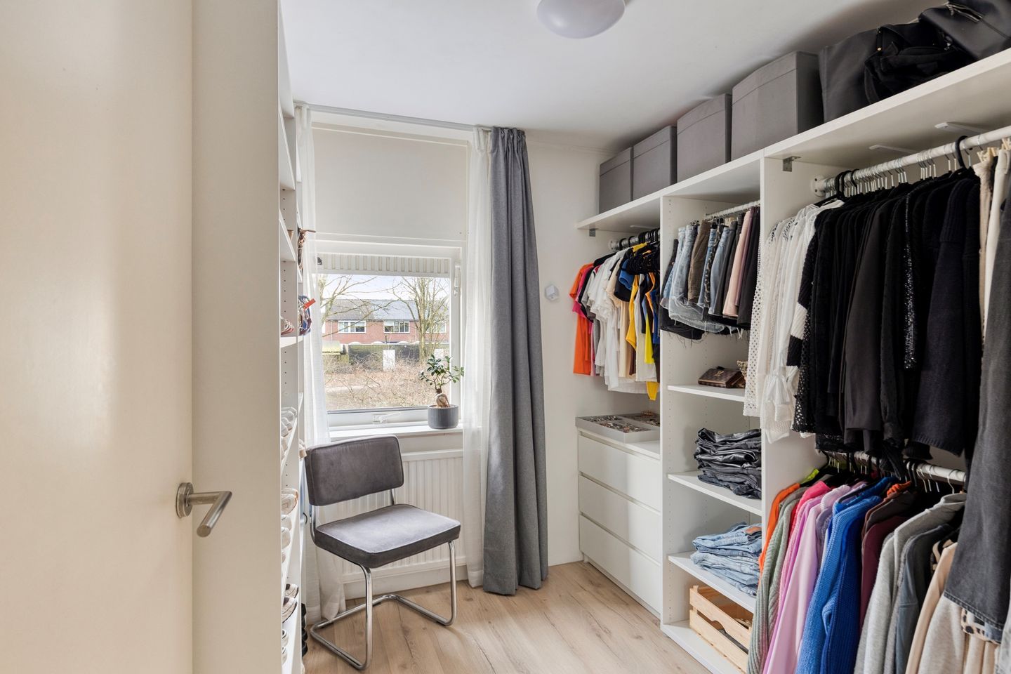 Foto 25 van Pluto 29