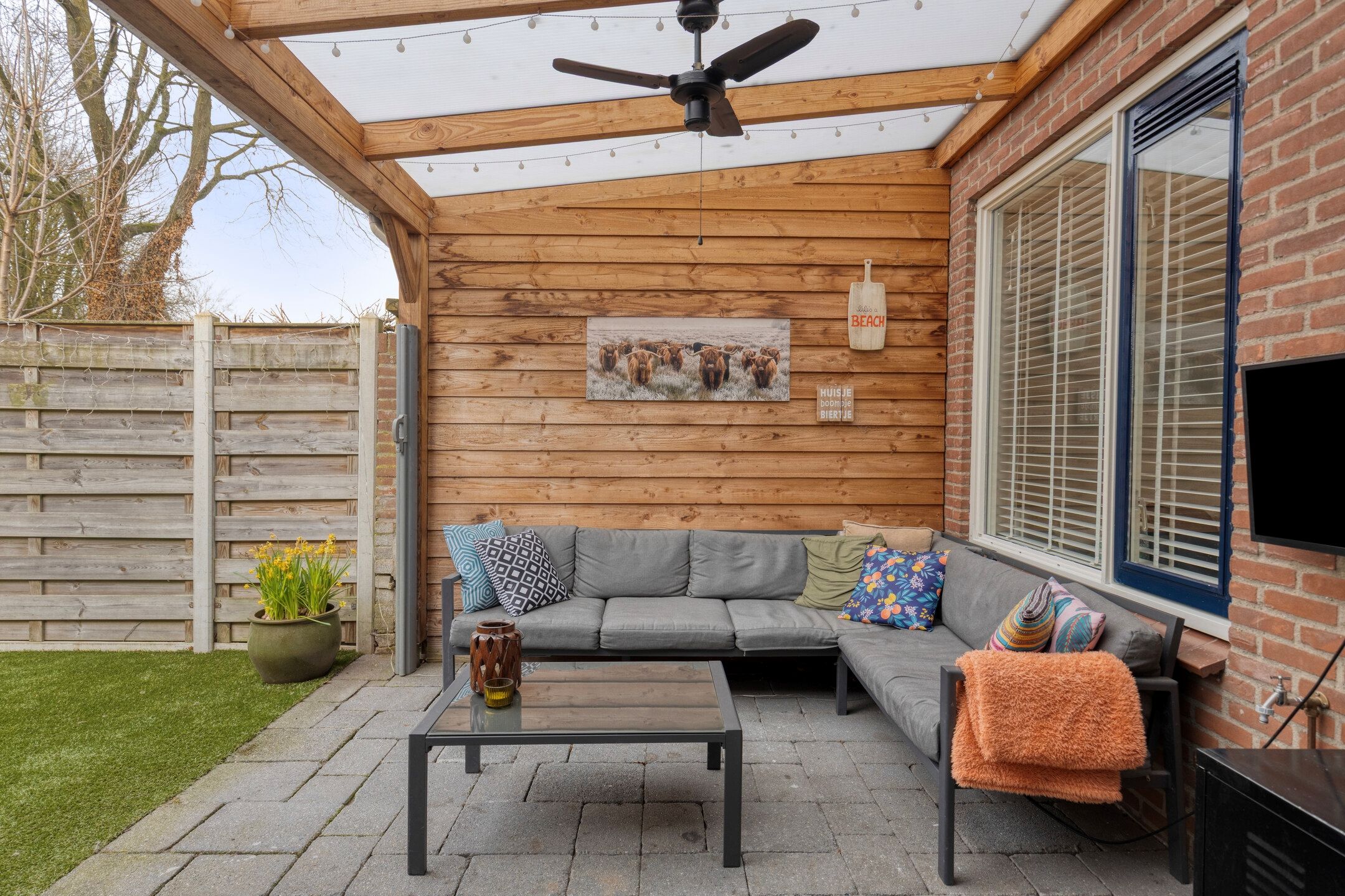 Foto 30 van Pluto 29