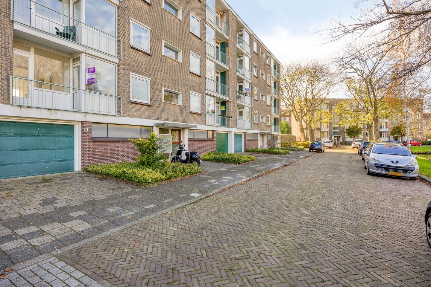 Photo 40 of van Leeuwenstraat 51