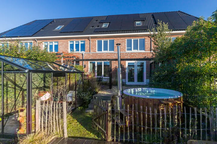 Photo 5 of Doris Lessinglaan 126