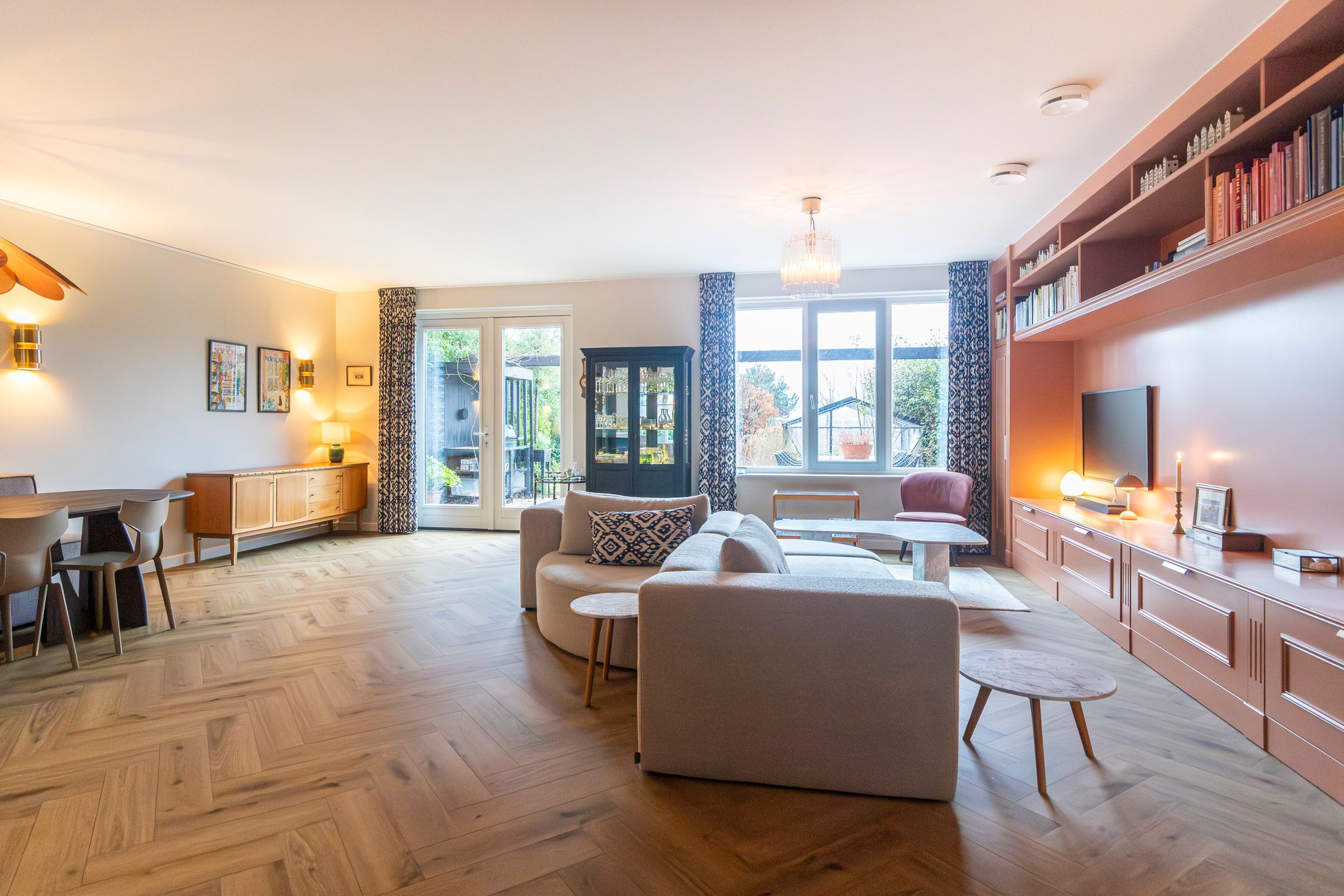 Photo 12 of Doris Lessinglaan 126