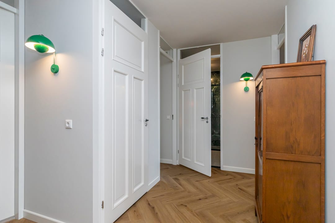 Photo 41 of Doris Lessinglaan 126