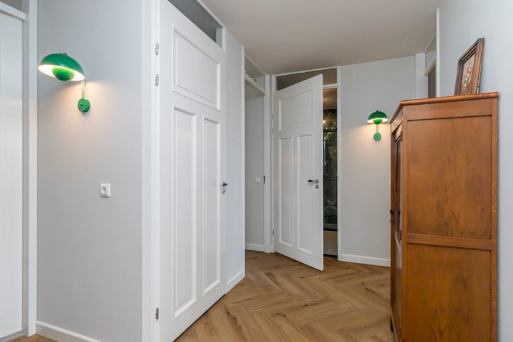 Photo 41 of Doris Lessinglaan 126