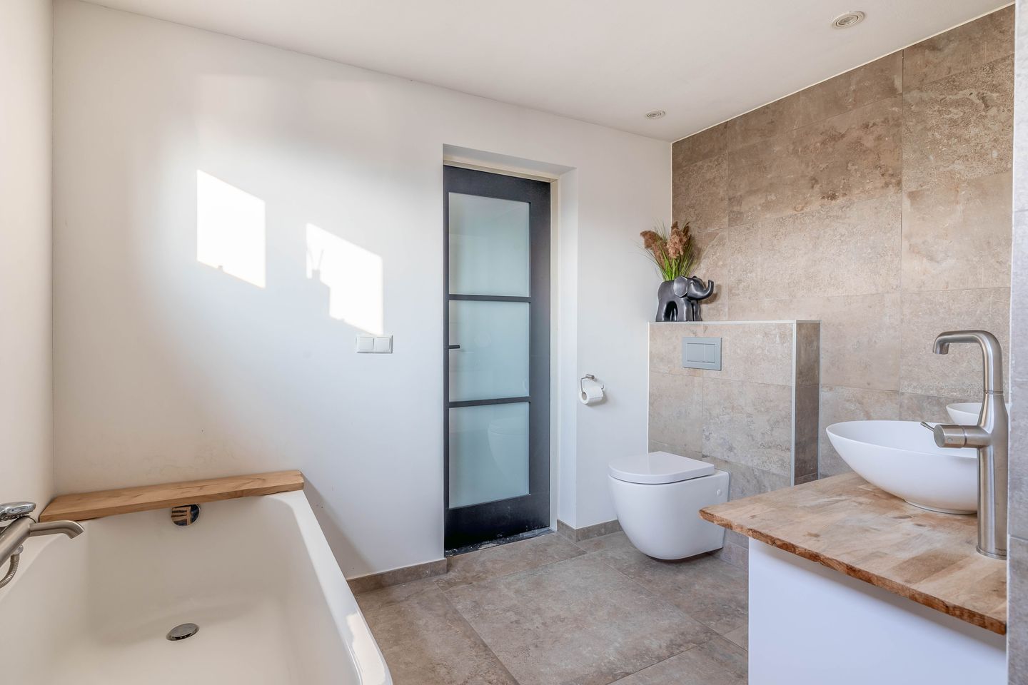 Foto 25 van Doctor van Beurdenstraat 43