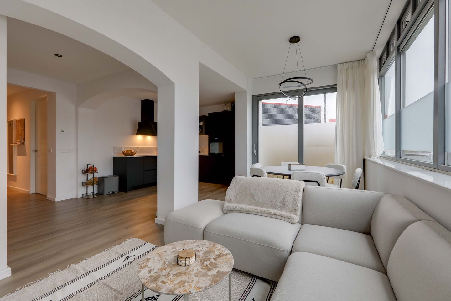 Foto 10 van Arnhemseweg 11-H