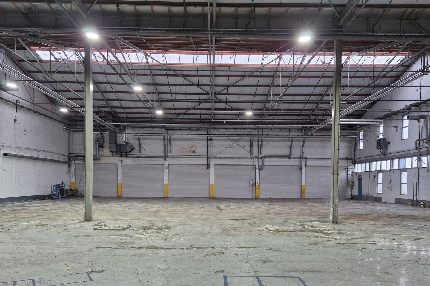 View photo 5 of Ambachtsweg 1