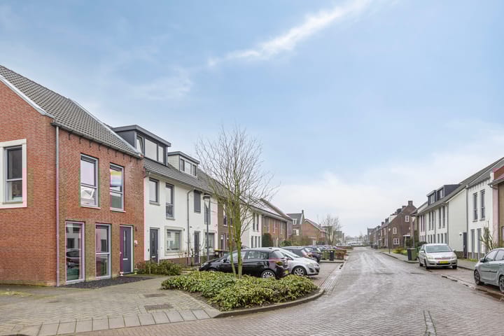 Photo 2 of Kloofhamer 16-A